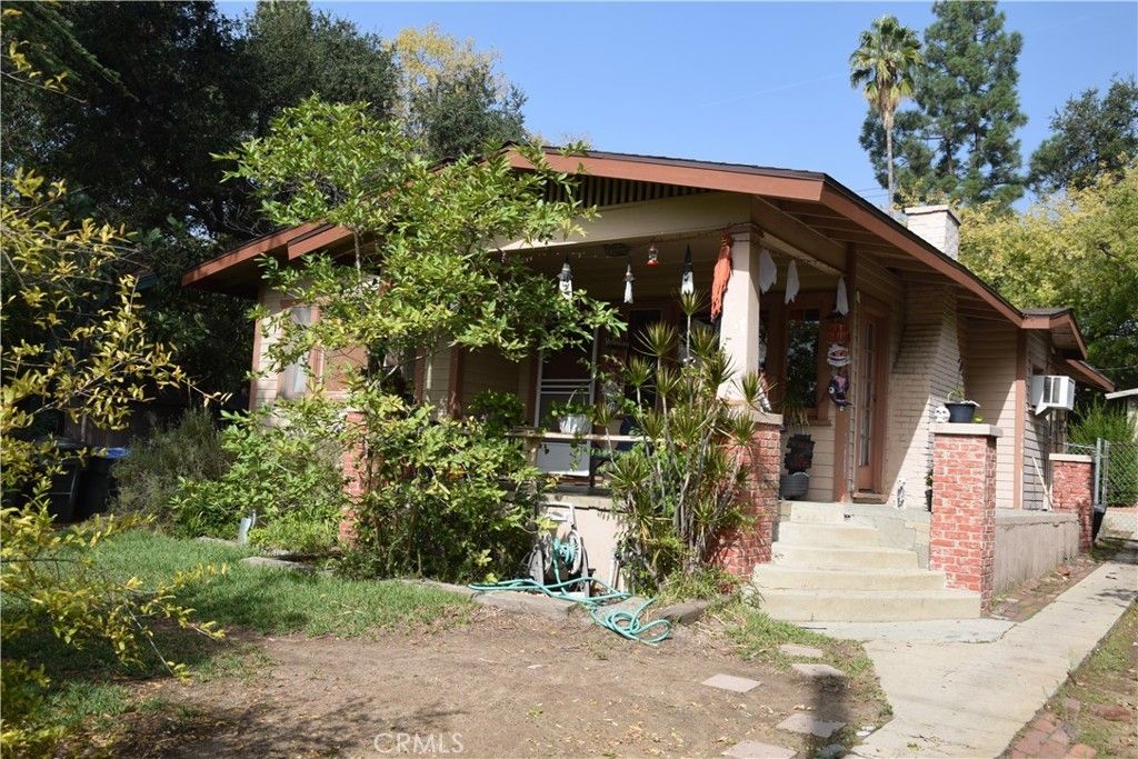 1247 E Topeka, Pasadena