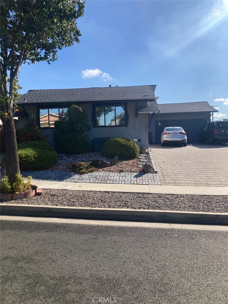 Photo of Listing #PW25247729