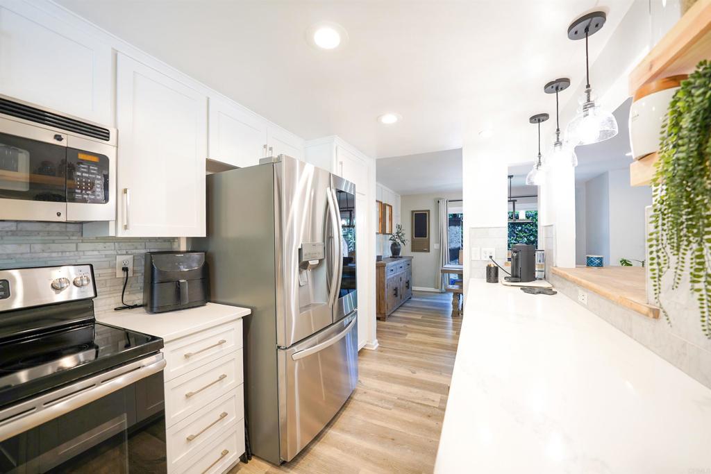 Photo of Listing #PTP2508106