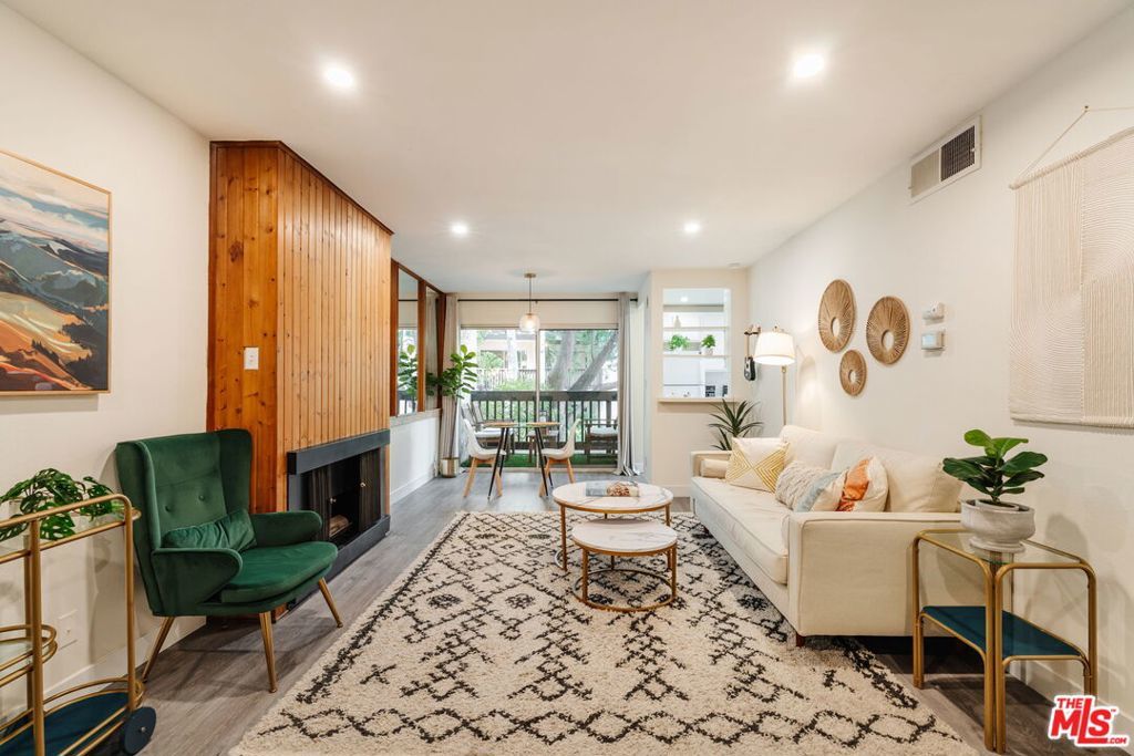 Photo of Listing #25610969