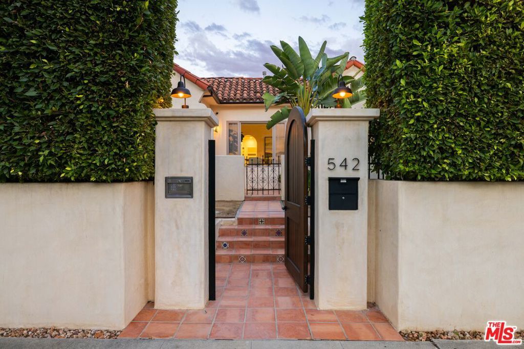 Photo of Listing #25610215