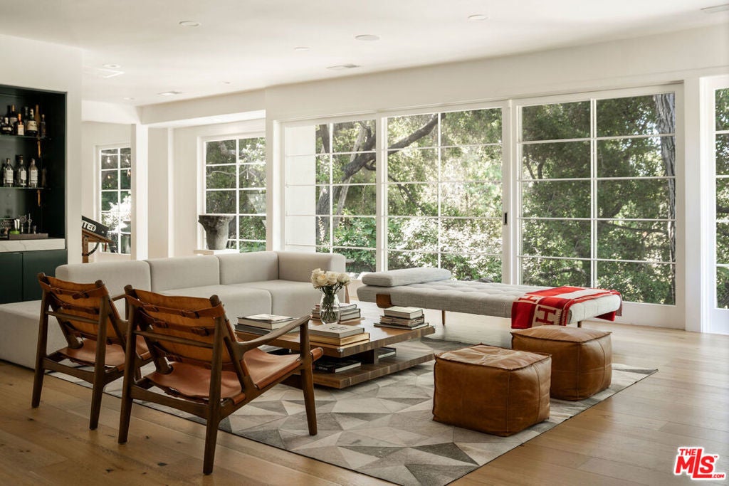 Photo of Listing #25611141