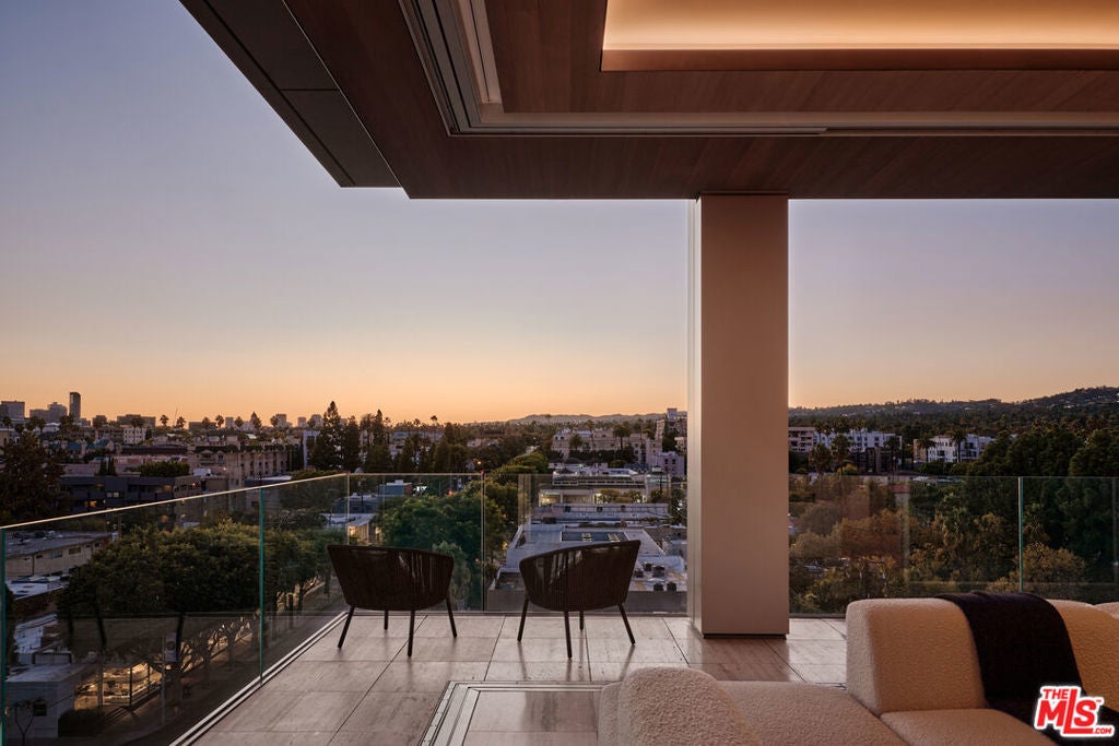 Photo of Listing #25611311