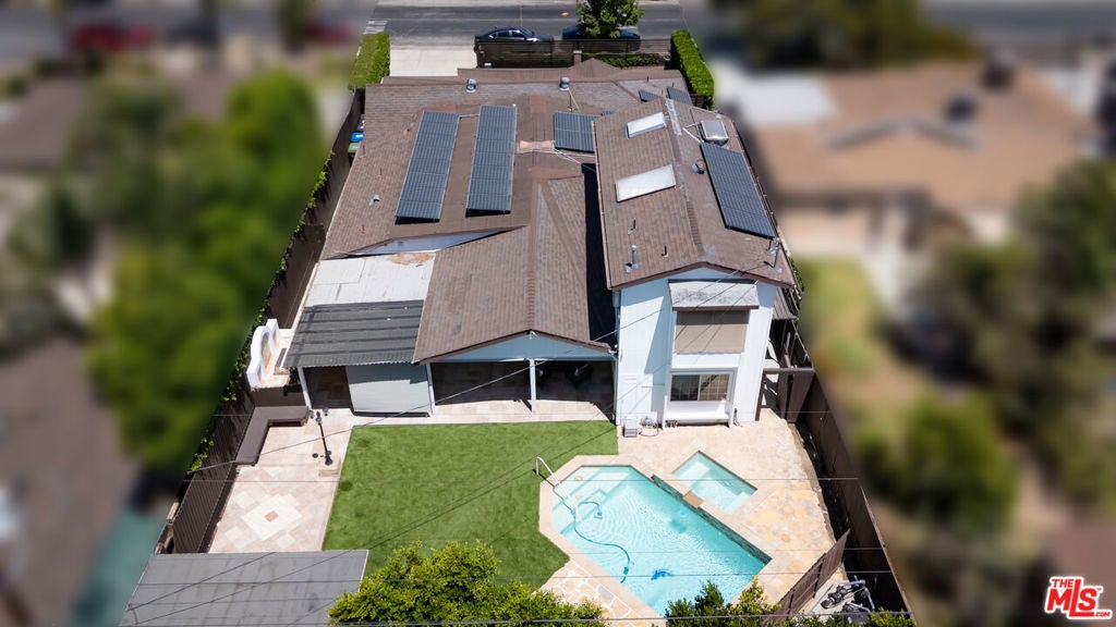 Photo of Listing #25611563