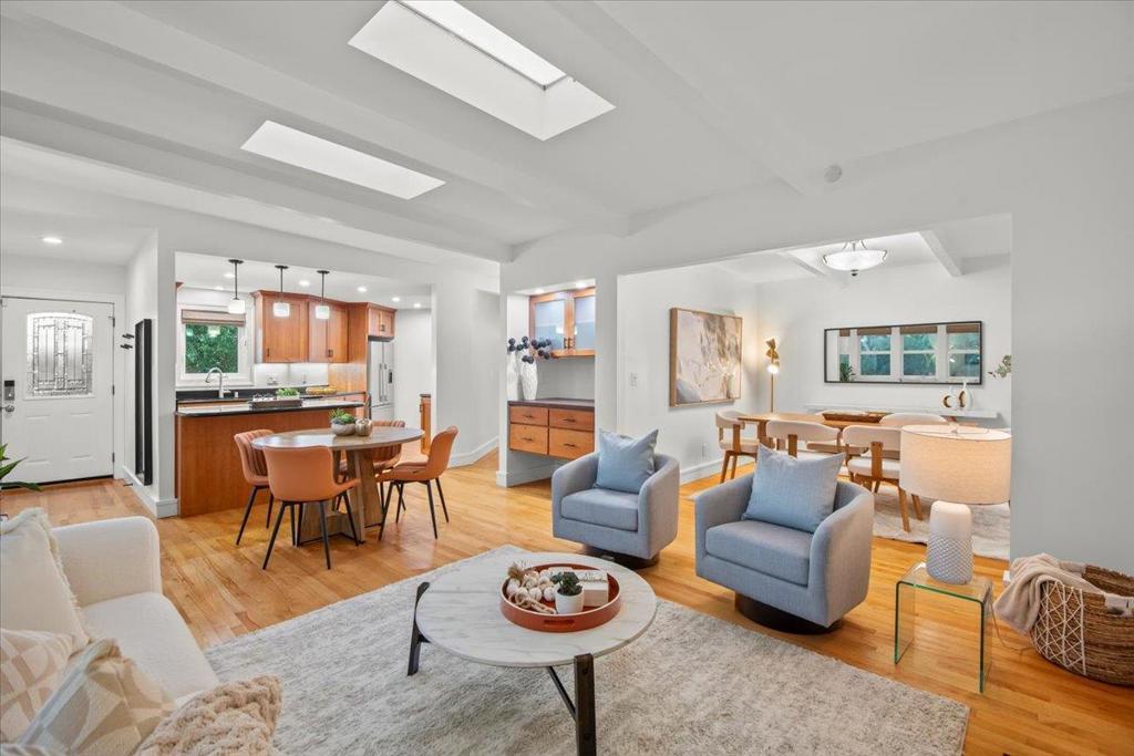 Photo of Listing #ML82025603