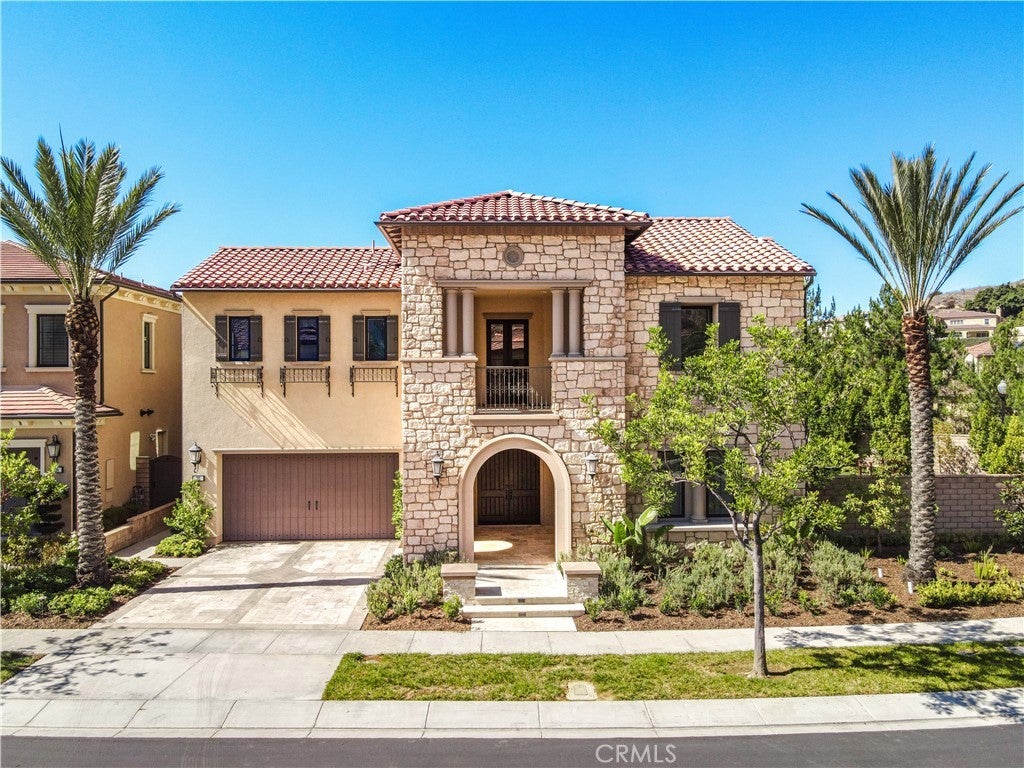 111 Lanzon, Irvine