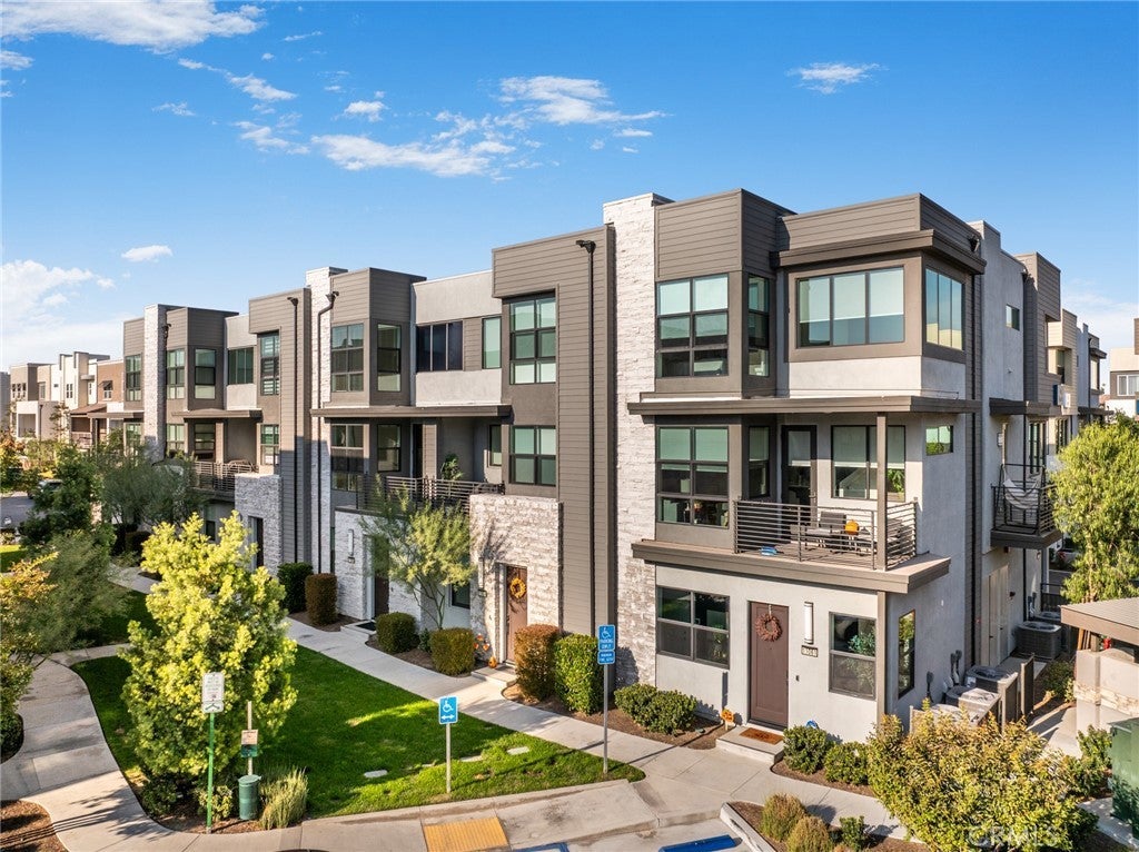 Photo of Listing #WS25248736