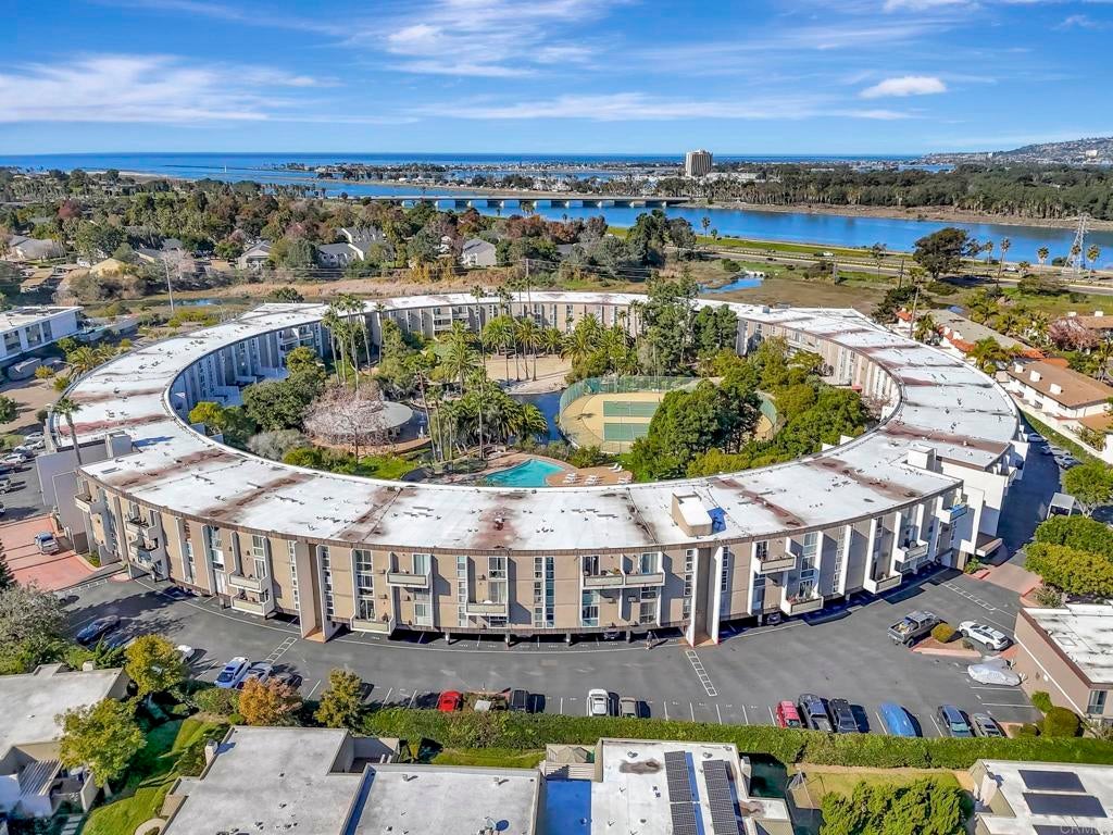 Photo of Listing #PTP2508136