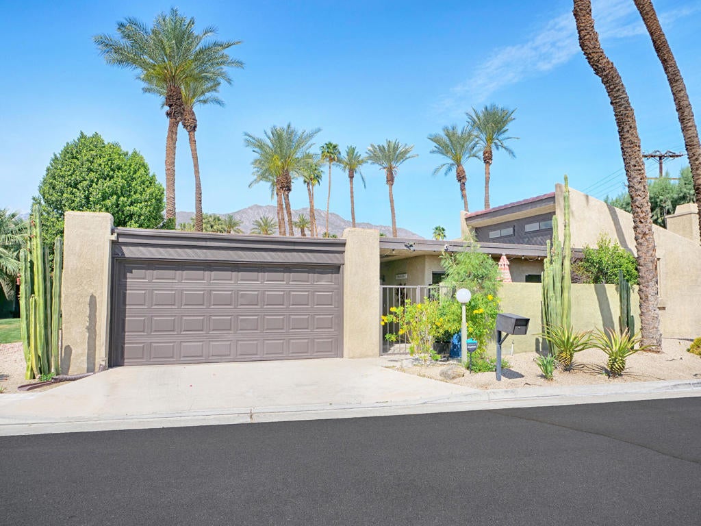 2615 Palm Oasis Street, Palm Springs