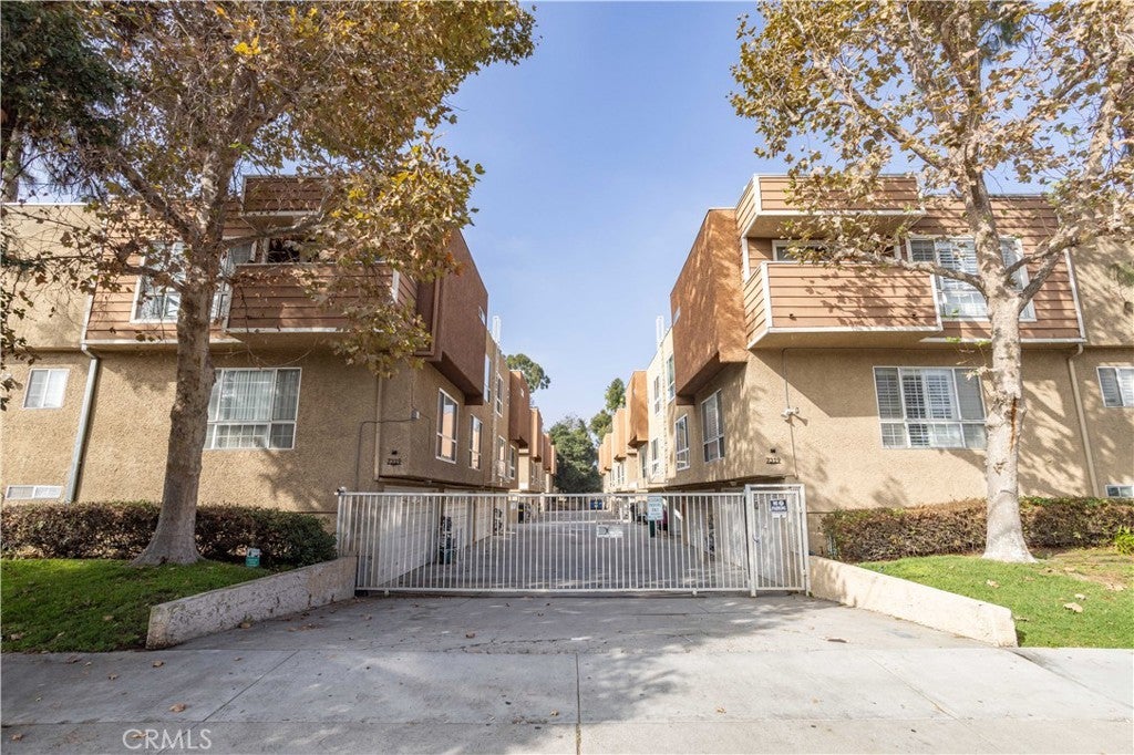 7319 Hazeltine Ave # 5, Van Nuys
