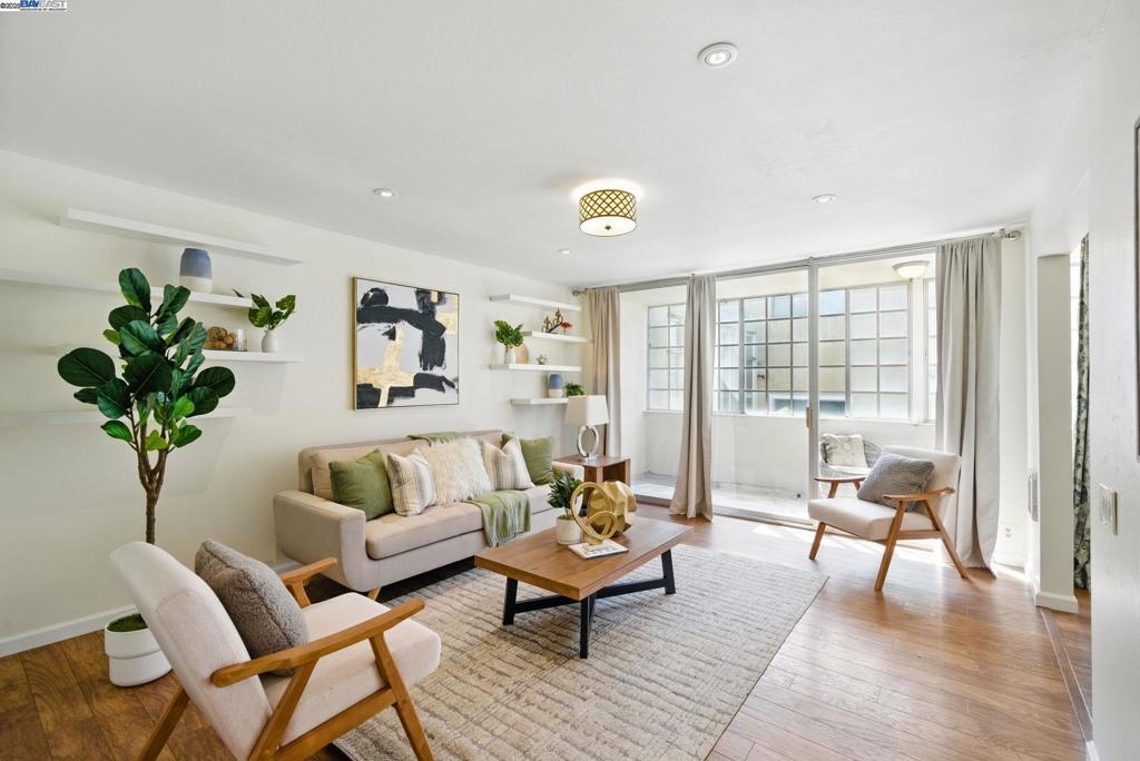 Photo of Listing #41116015