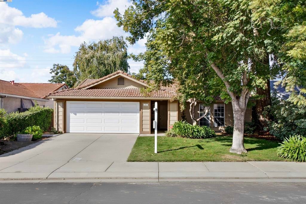 1421 July Ct, Modesto