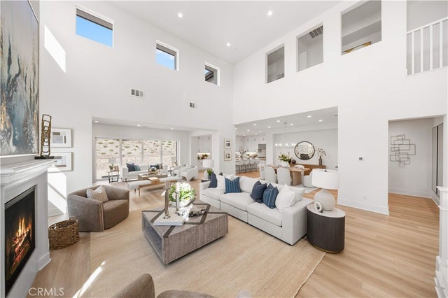 5767 Sunrise Ridge Lane, Lake Forest