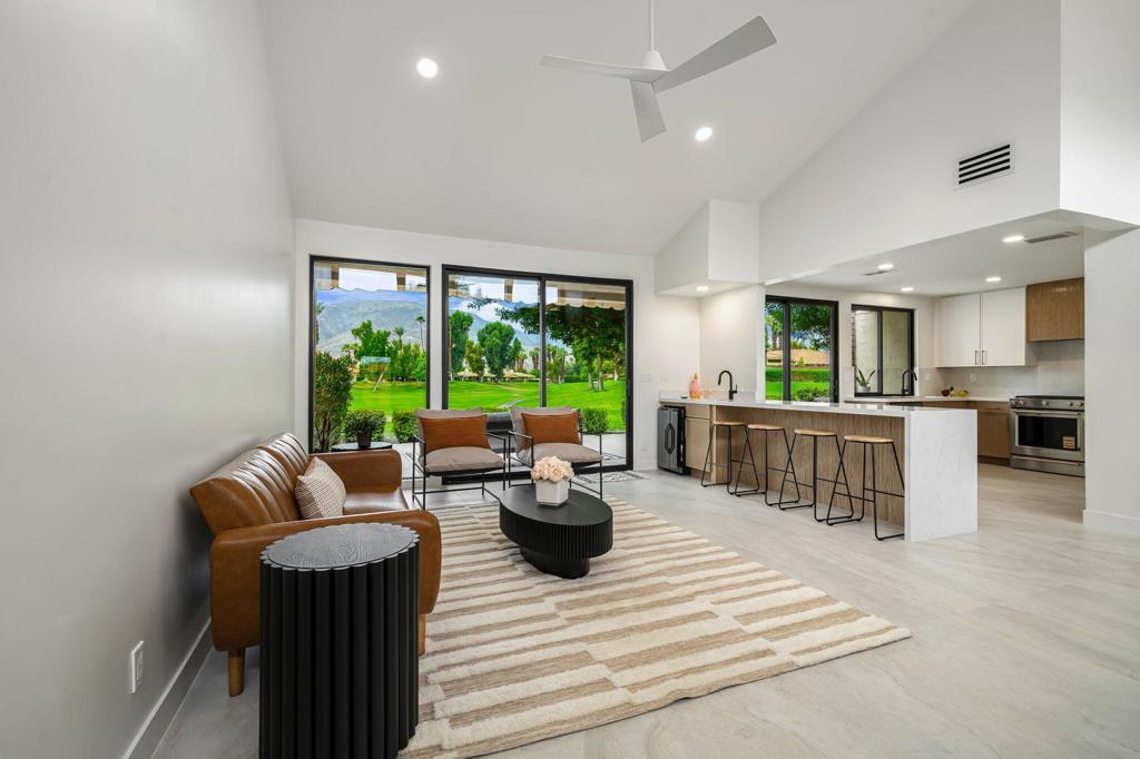 179 Gran, Palm Desert