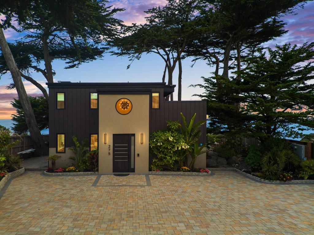 Photo of Listing #ML82024366