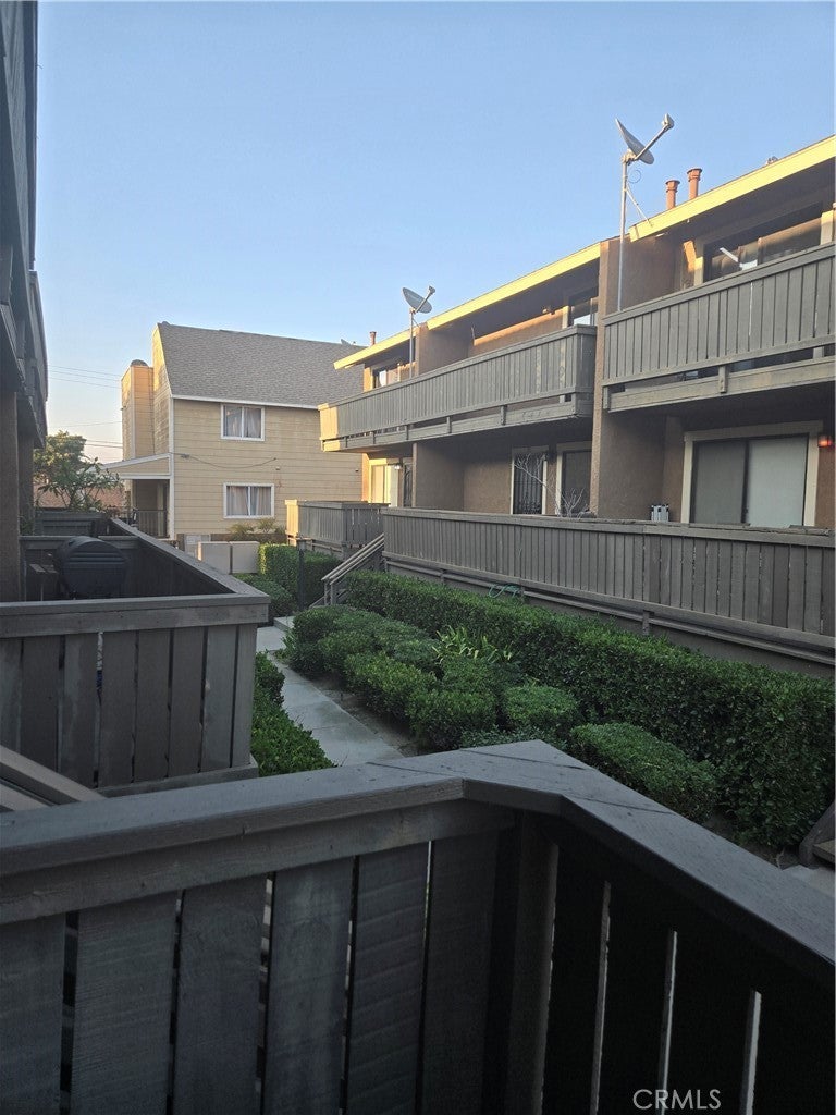 16414 Cornuta Avenue 8, Bellflower