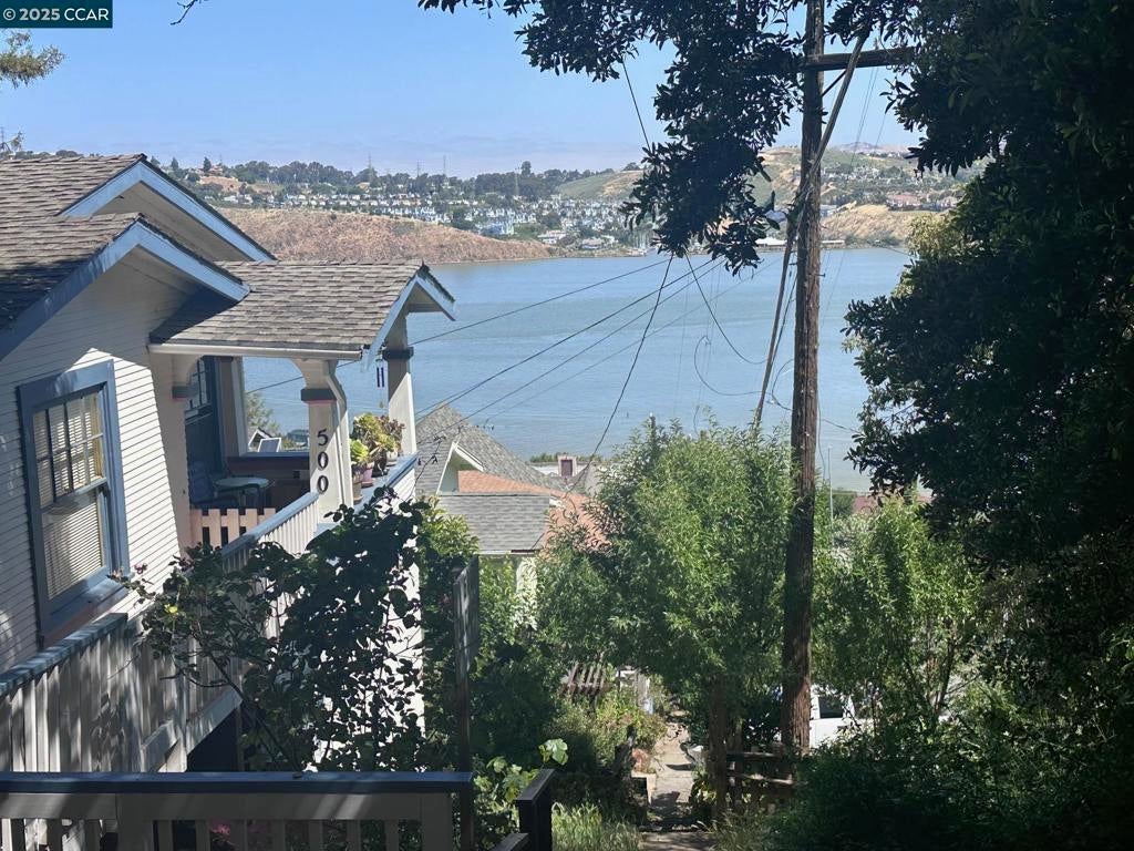 Photo of Listing #41116048