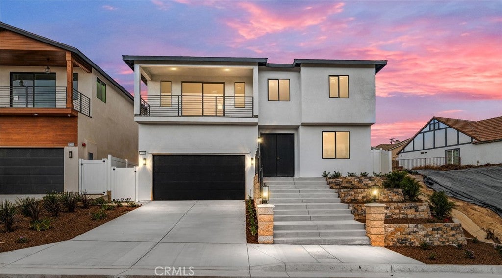 Photo of Listing #IV25249165