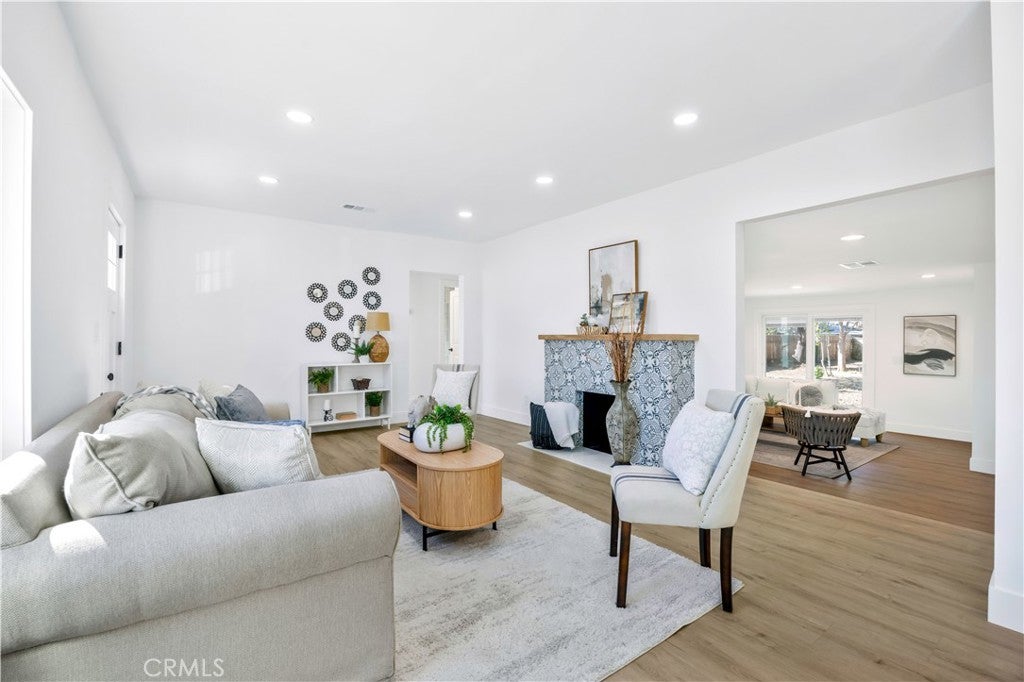 8681 California, Riverside