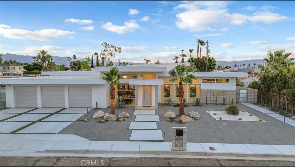 2100 Sahara Road, Palm Springs
