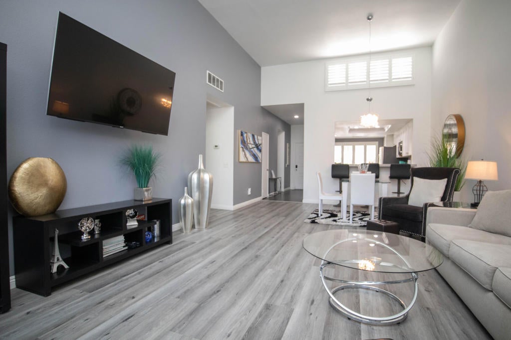 54229 Oakhill, La Quinta