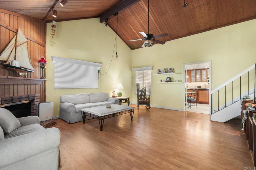 Photo of Listing #PTP2508169