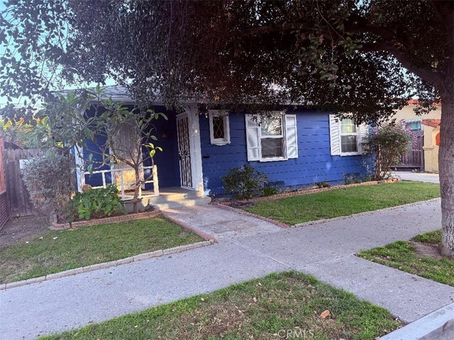 2010 Golden Ave, Long Beach