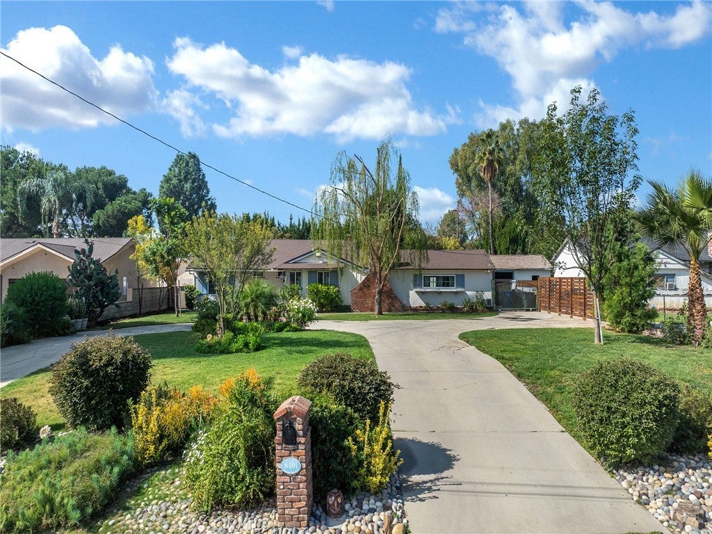 Photo of Listing #SR25249823