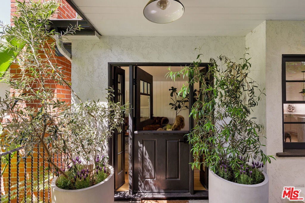 Photo of Listing #25612405