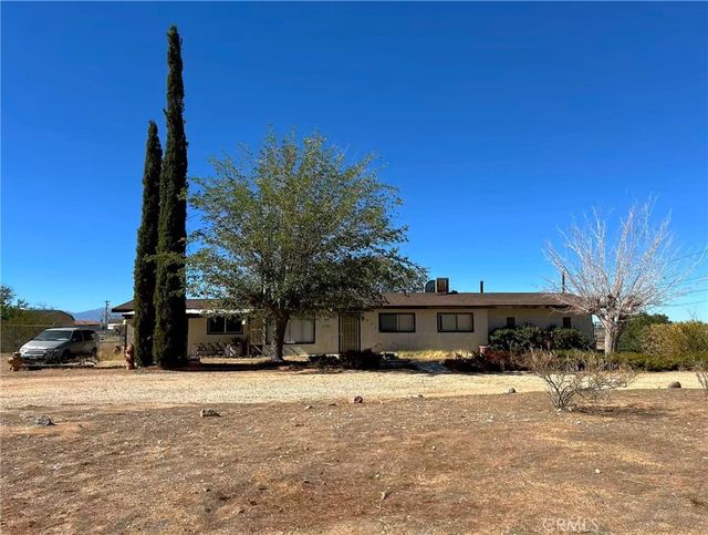 9632 Juniper Street, Apple Valley