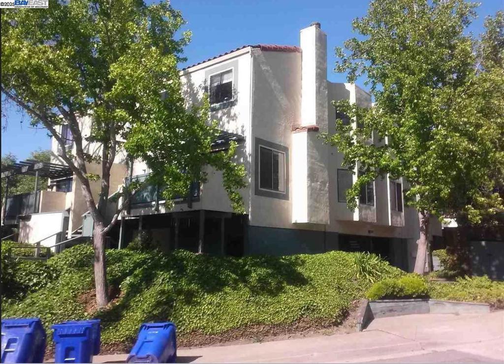 1704 Dalessi Drive, Pinole