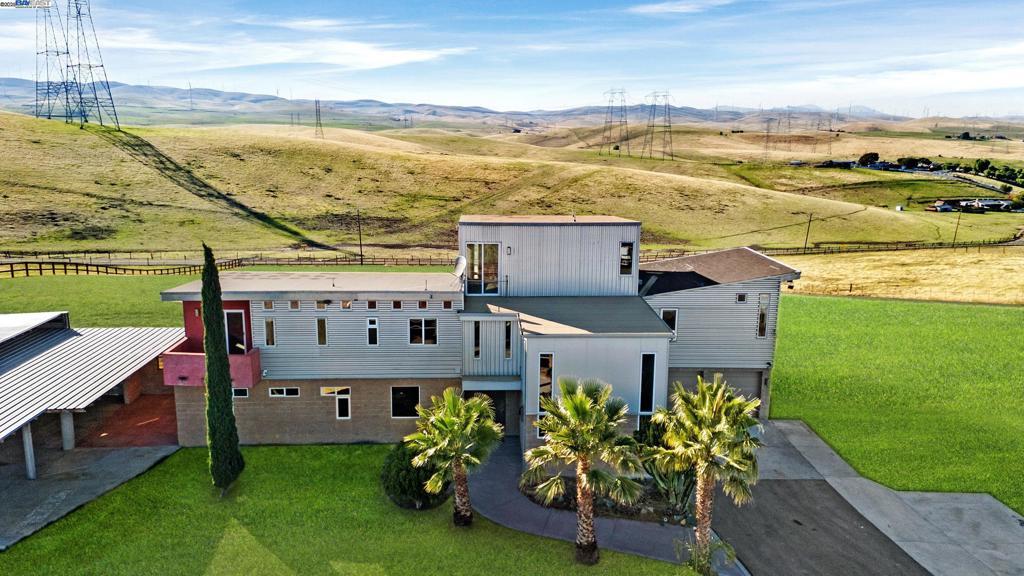 Photo of Listing #41116166