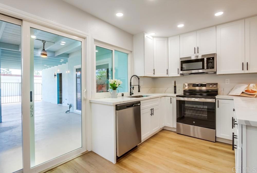 Photo of Listing #PTP2508180