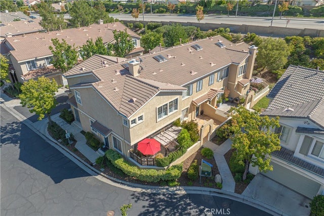 25405 Silver Crest Court, Saugus