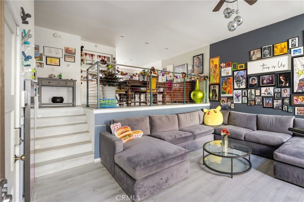 21901 Lassen, Chatsworth