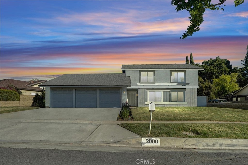 2000 Camino Centroloma, Fullerton