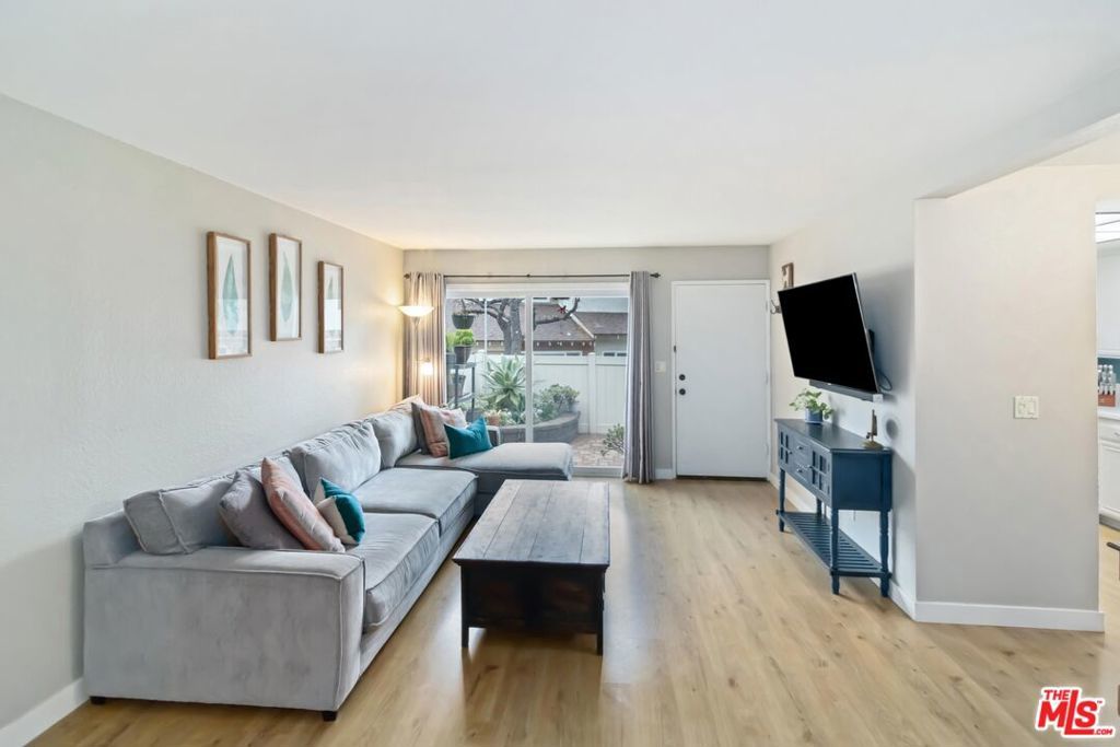 Photo of Listing #25612749