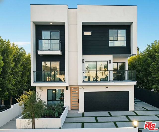 542 1/2 Serrano Avenue, Los Angeles