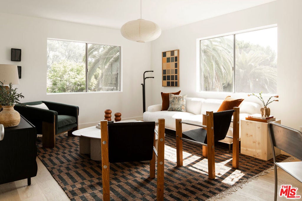 Photo of Listing #25612657