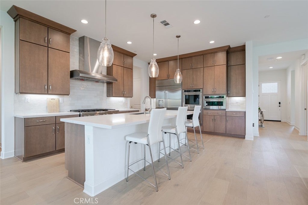 Photo of Listing #SR25250733