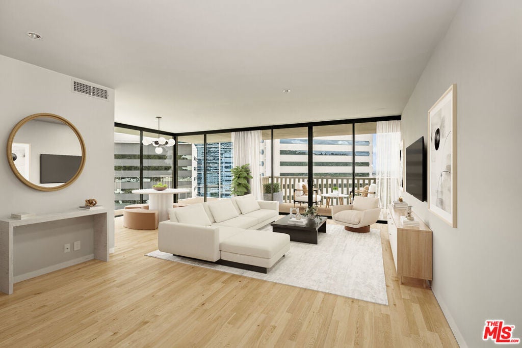 Photo of Listing #25613043