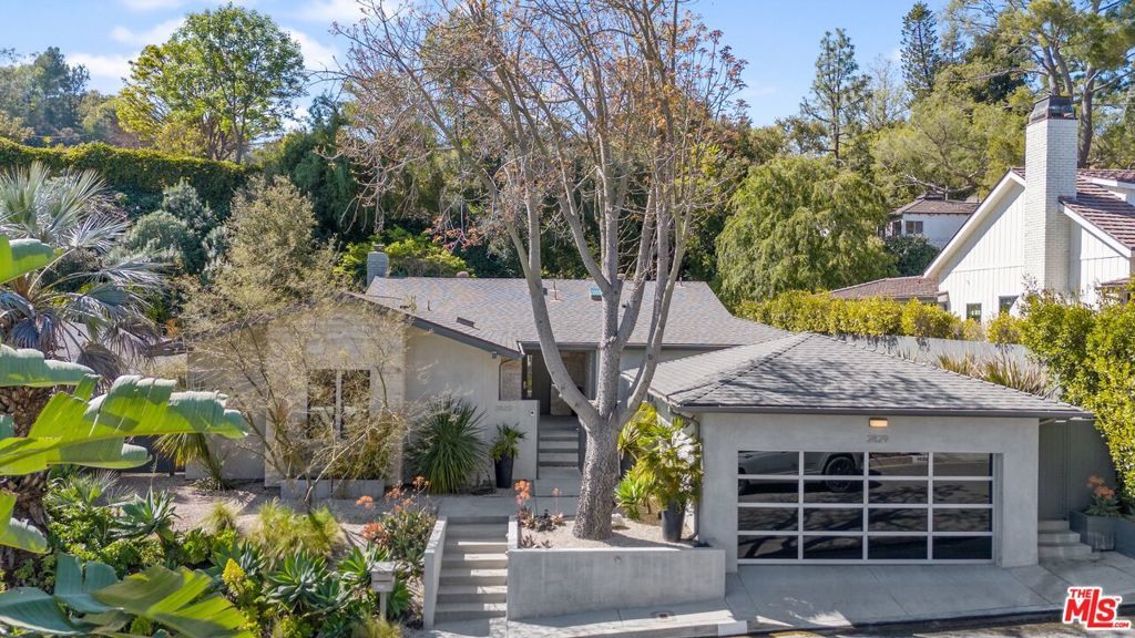 Photo of Listing #25612947