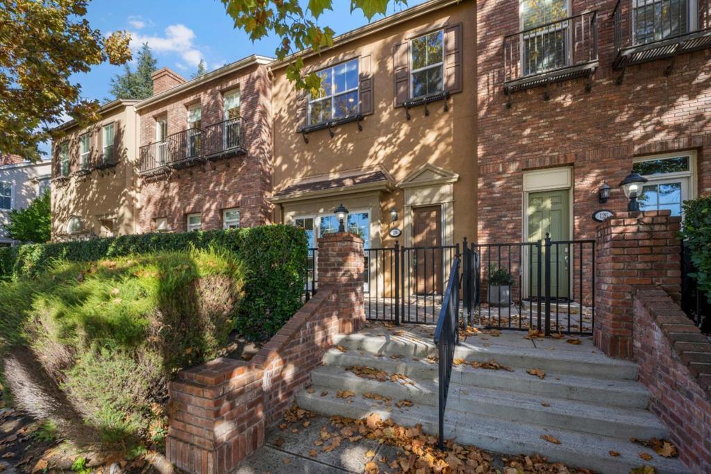 Photo of Listing #ML82026328