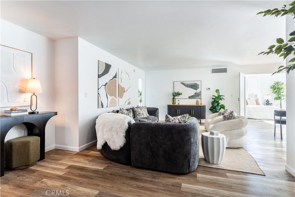 9950 Durant Dr. # 406, Beverly Hills