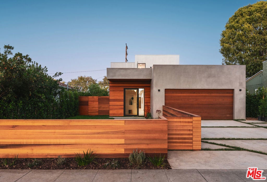 Photo of Listing #25611201