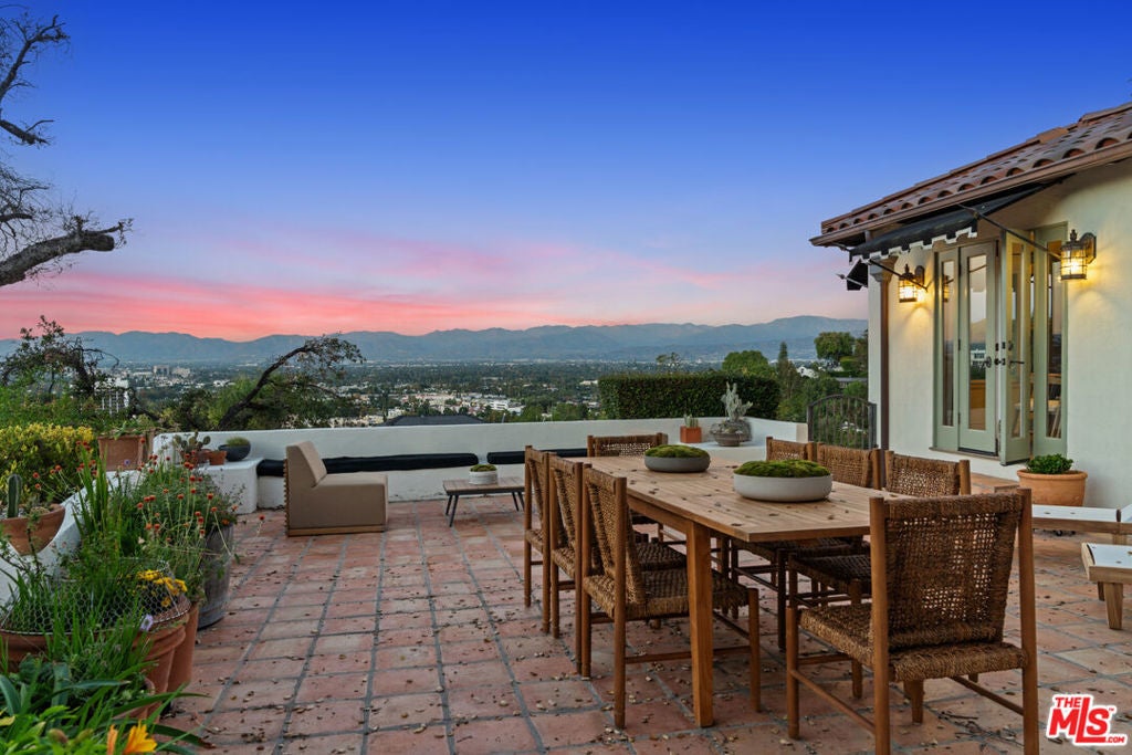 Photo of Listing #25611105