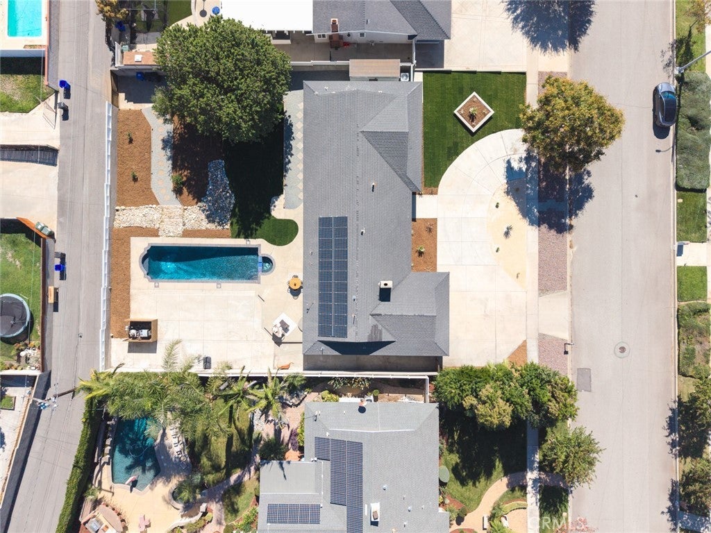 Photo of Listing #PW25250876