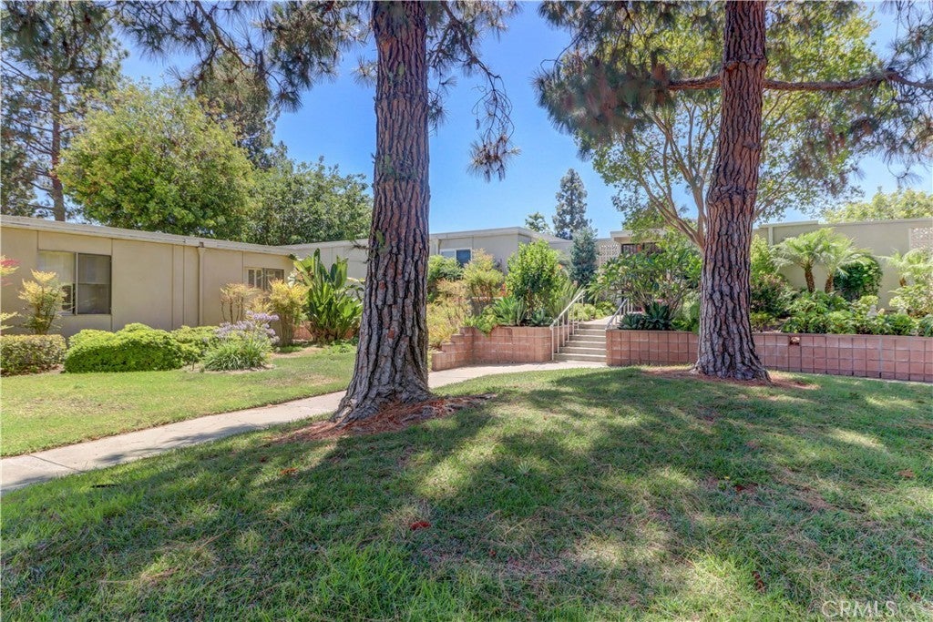 312 Ave Castilla # D, Laguna Woods