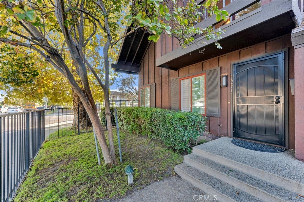 Photo of Listing #SR25231971