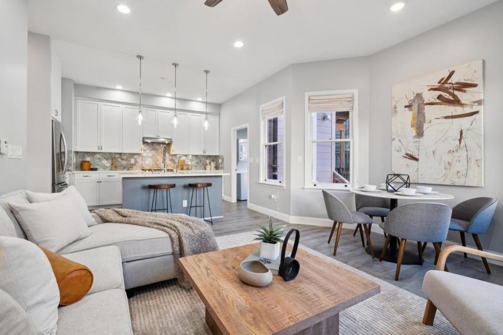 Photo of Listing #ML82026389